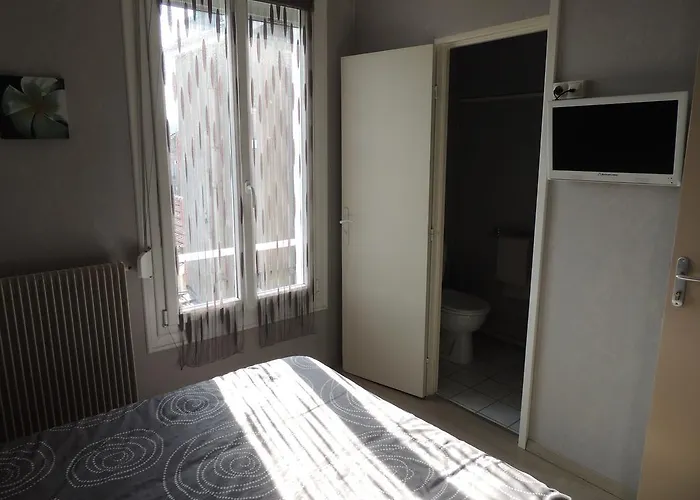 Le Colbert إيبيرني